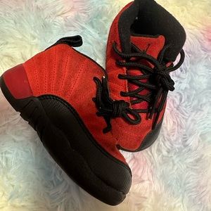 7c black and red Jordan 12s